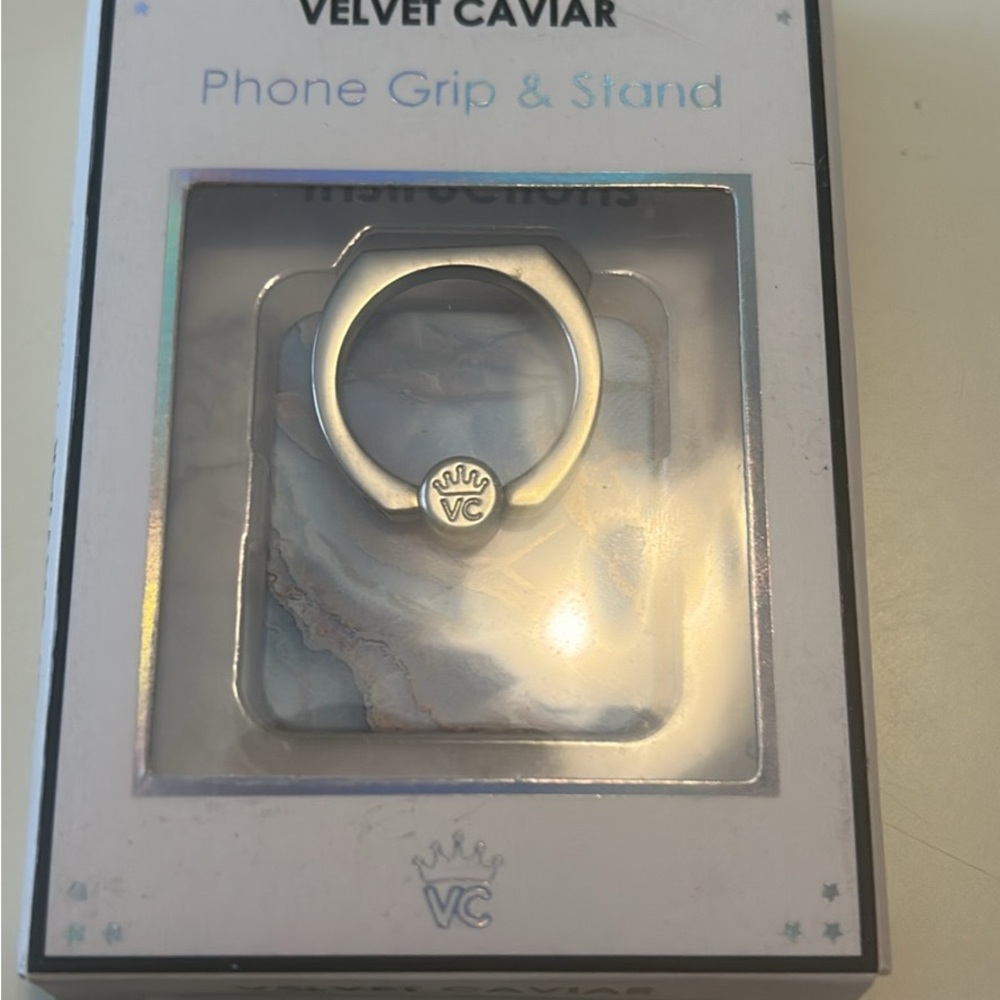 Velvet Caviar Metallic Blue and Purple Phone Grip and Stand